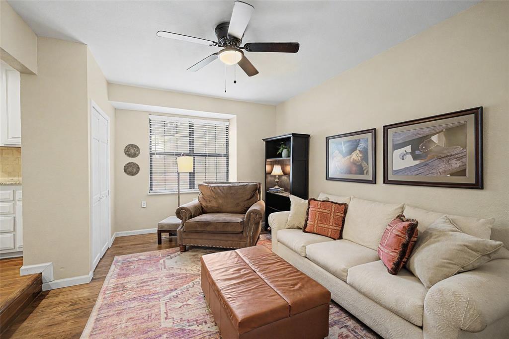 3644 W Seminary Drive Property Photo 15