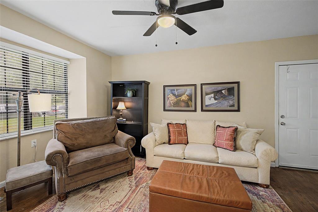 3644 W Seminary Drive Property Photo 17