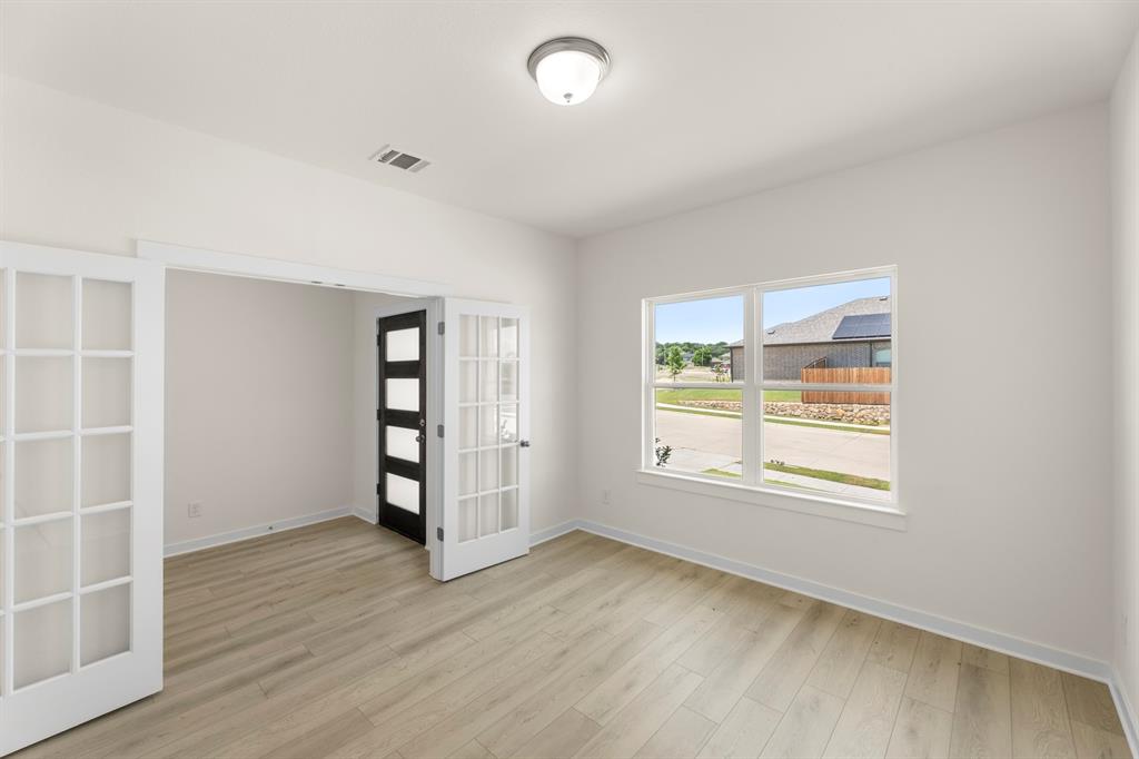 402 Heritage Grove Road Property Photo 6