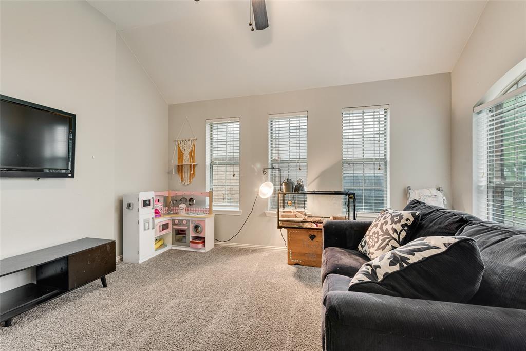 1022 Spinnaker Drive Property Photo 3