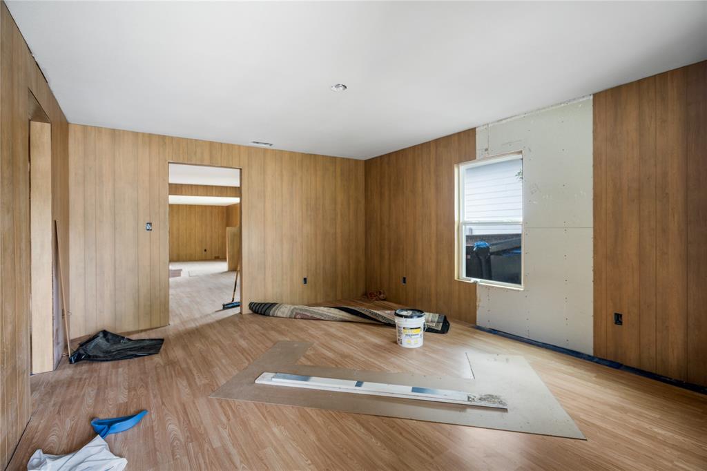 1603 Haddock Street Property Photo 3