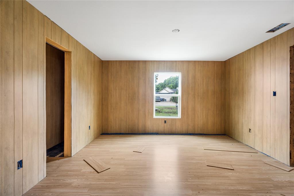 1603 Haddock Street Property Photo 7