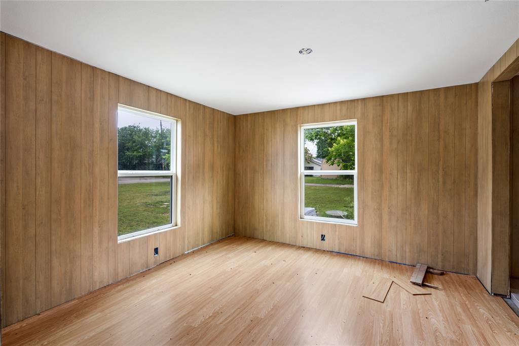 1603 Haddock Street Property Photo 8