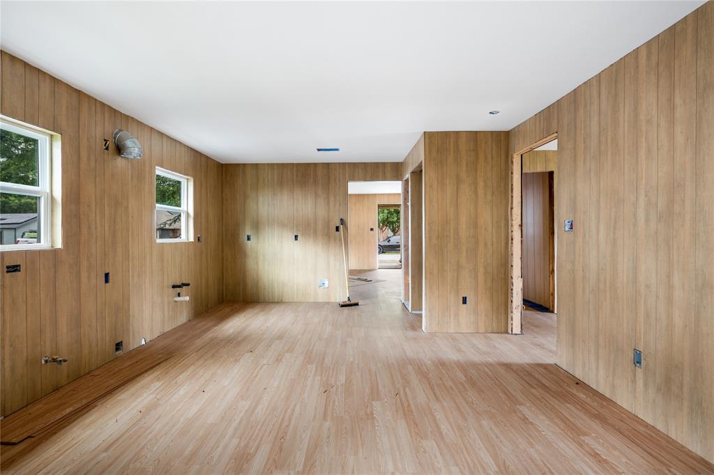 1603 Haddock Street Property Photo 10