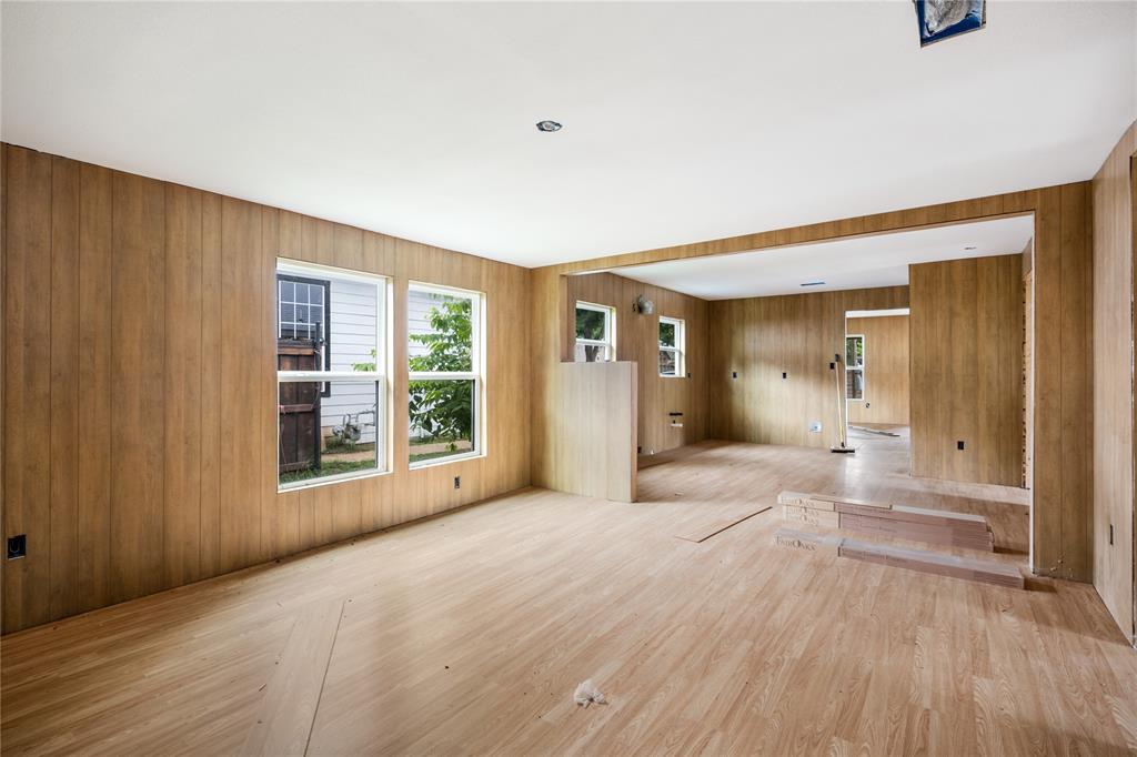 1603 Haddock Street Property Photo 11