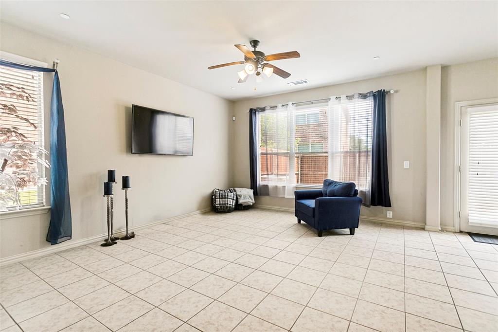 1838 Villa Drive Property Photo 5