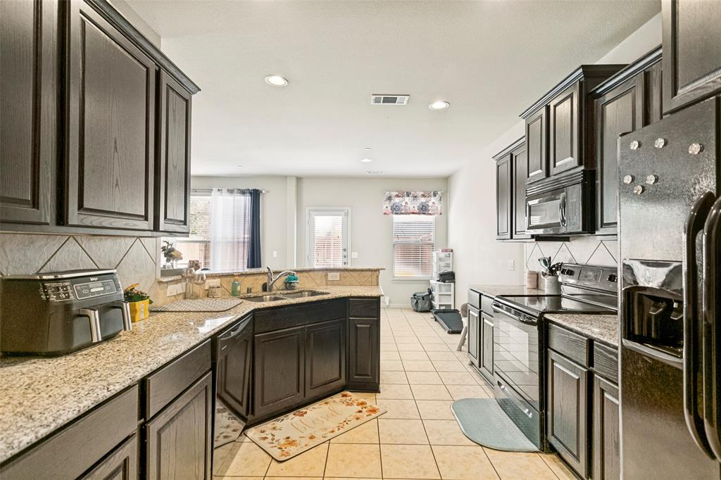1838 Villa Drive Property Photo 10