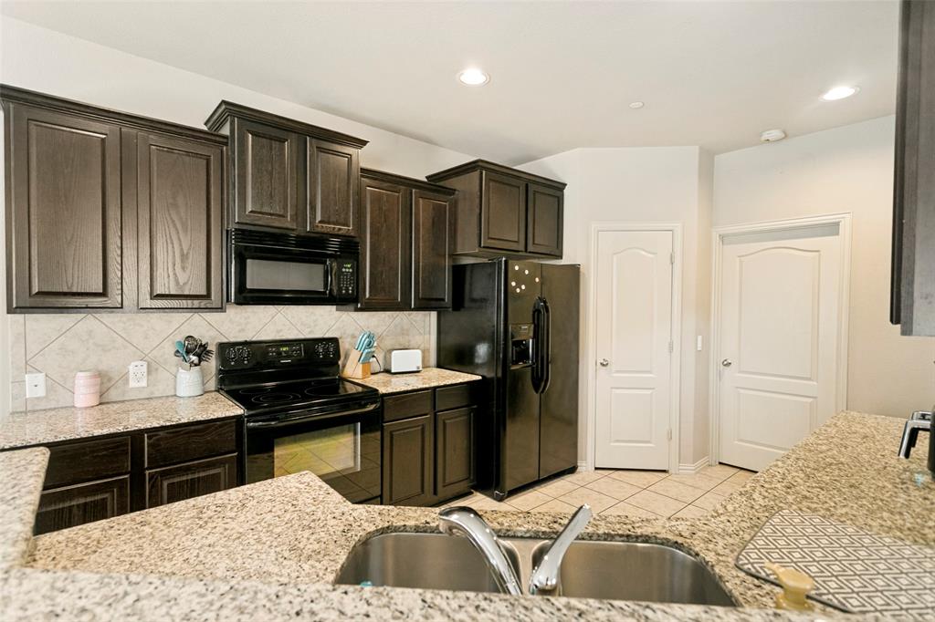 1838 Villa Drive Property Photo 12