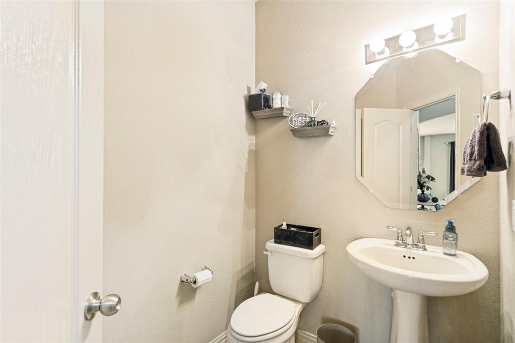 1838 Villa Drive Property Photo 16
