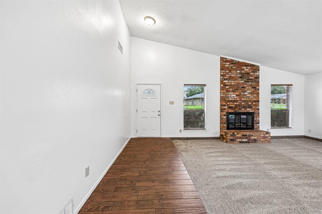 4404 Cleveland Drive Property Photo 4
