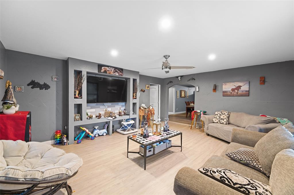 12809 Sultana Street Property Photo 8