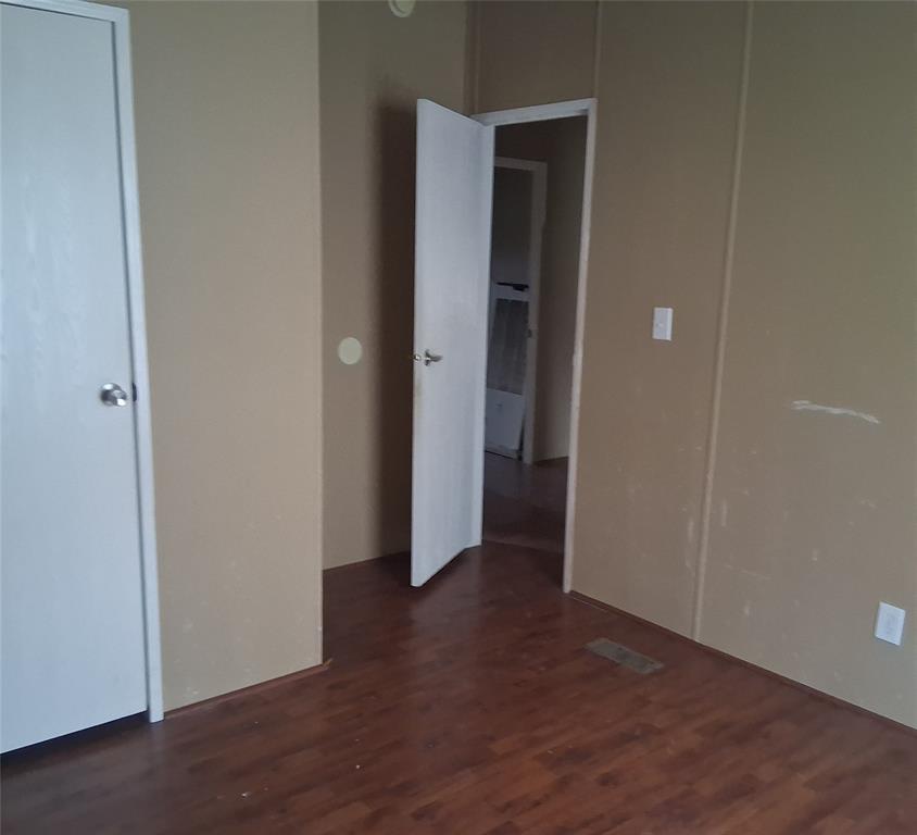 105 Spring Creek Place Property Photo 11