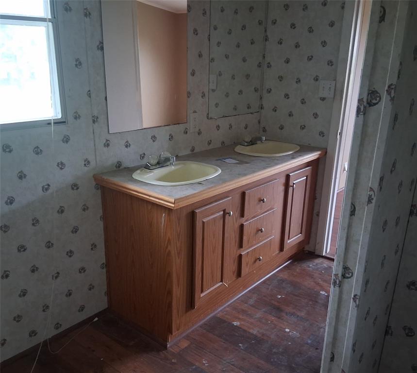 105 Spring Creek Place Property Photo 12