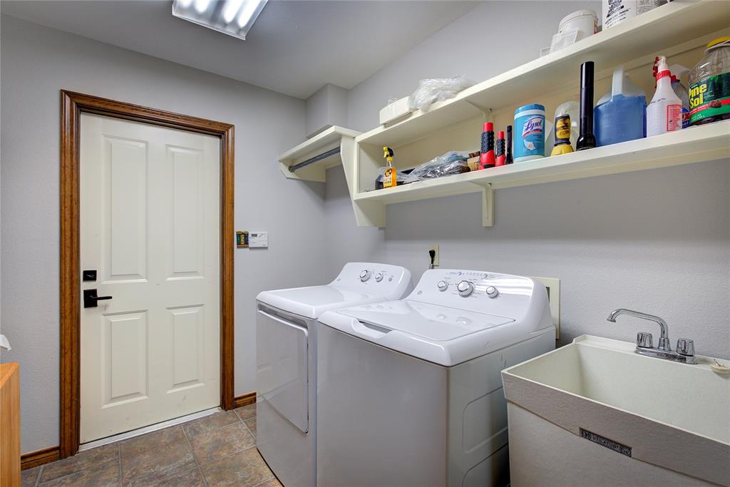 1605 County Road 1785 Property Photo 23