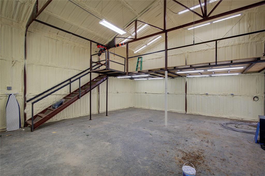 1605 County Road 1785 Property Photo 32
