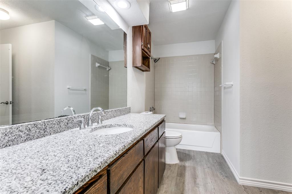 2121 Stone Moss Lane Property Photo 12