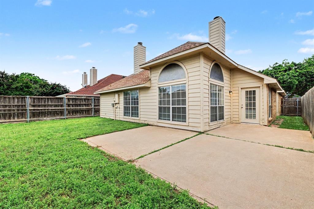 2741 Salado Trail Property Photo 17