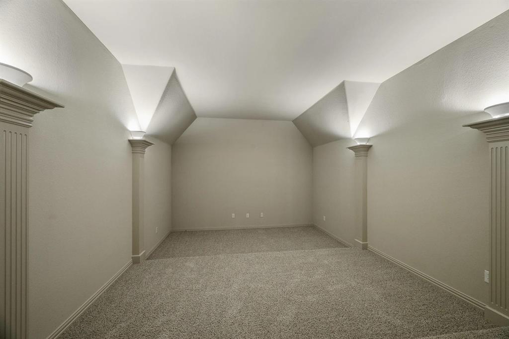 6916 Cannon Falls Drive Property Photo 16