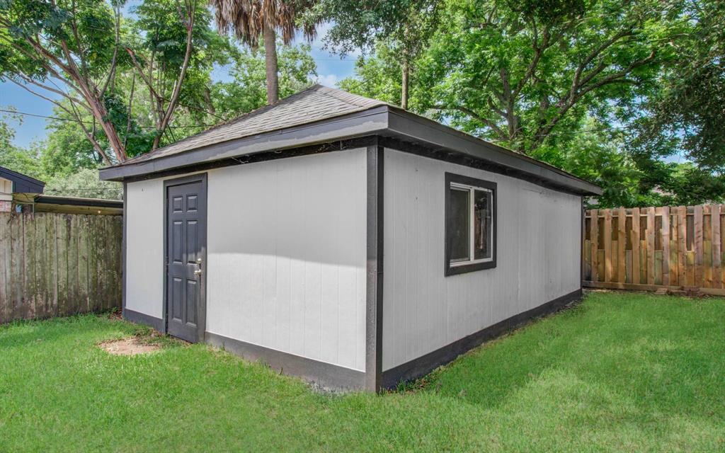 2708 Tallow Street Property Photo 20