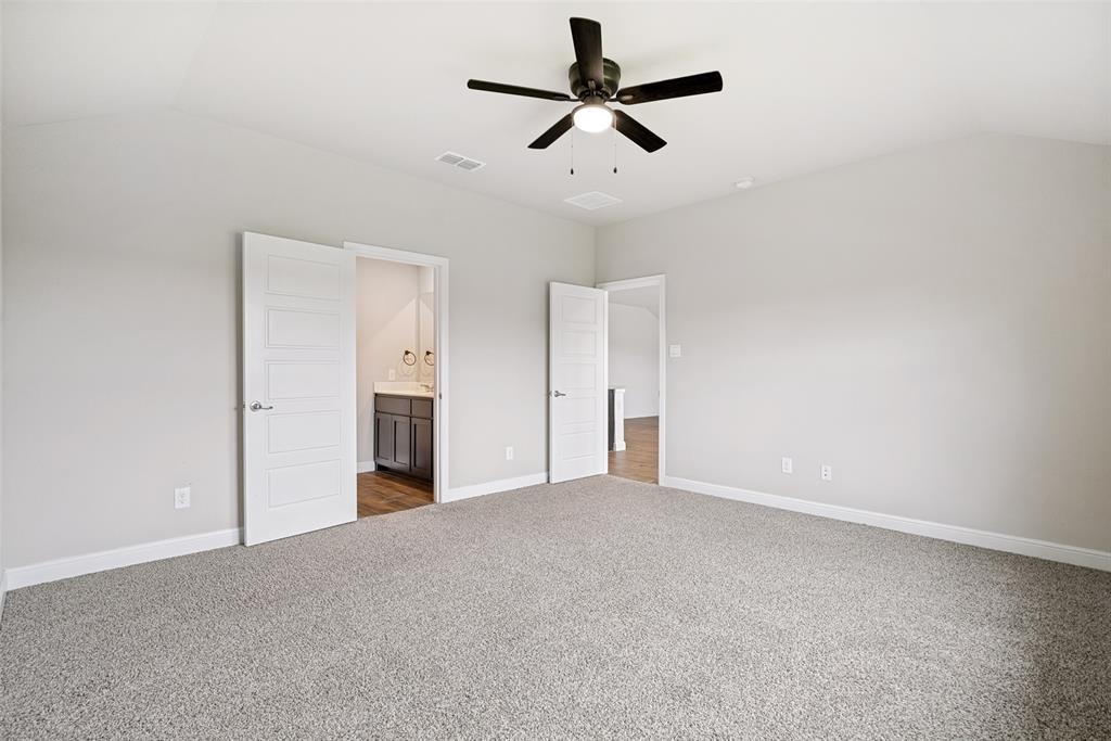 608 Breckenridge Park Drive Property Photo 12