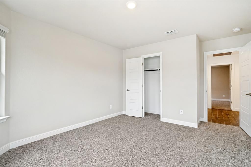 608 Breckenridge Park Drive Property Photo 15