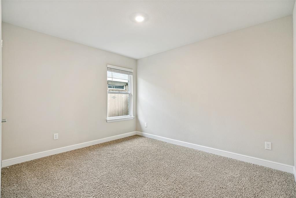 608 Breckenridge Park Drive Property Photo 17