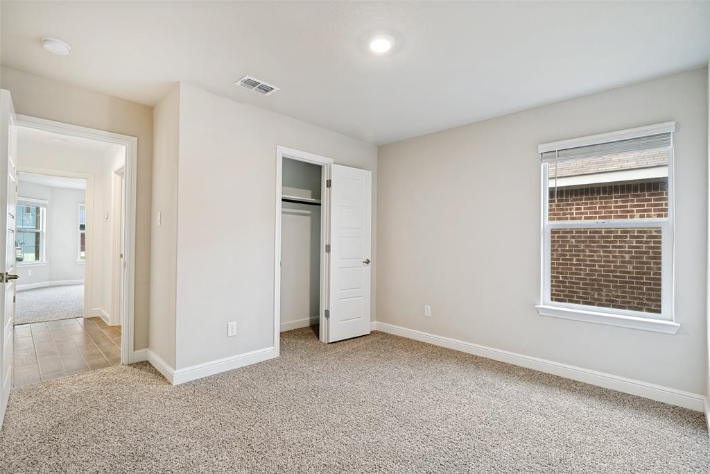 608 Breckenridge Park Drive Property Photo 18