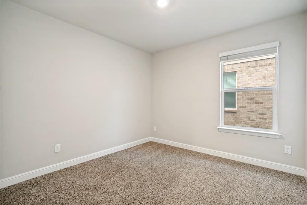 608 Breckenridge Park Drive Property Photo 19