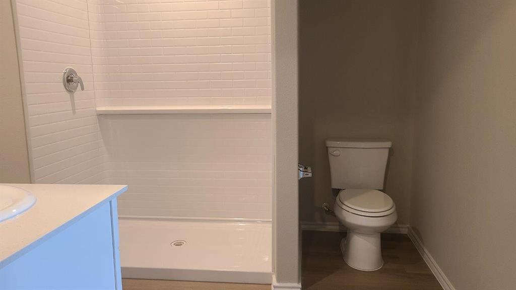 5509 Rollins Drive Property Photo 6