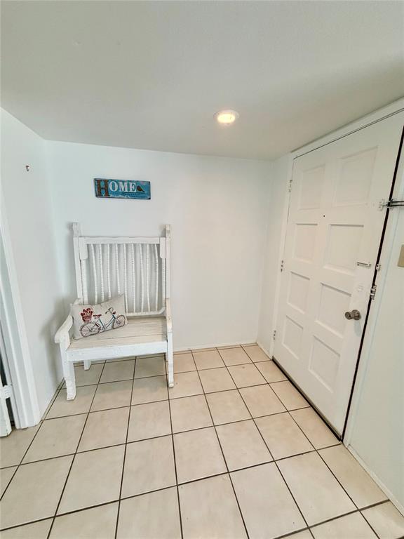 2117 Foxcroft Circle Property Photo 4