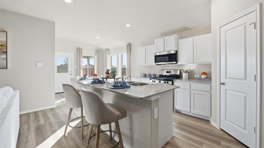 1409 Tin Roof Road Property Photo 2
