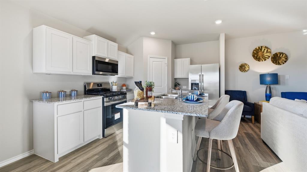 1409 Tin Roof Road Property Photo 3