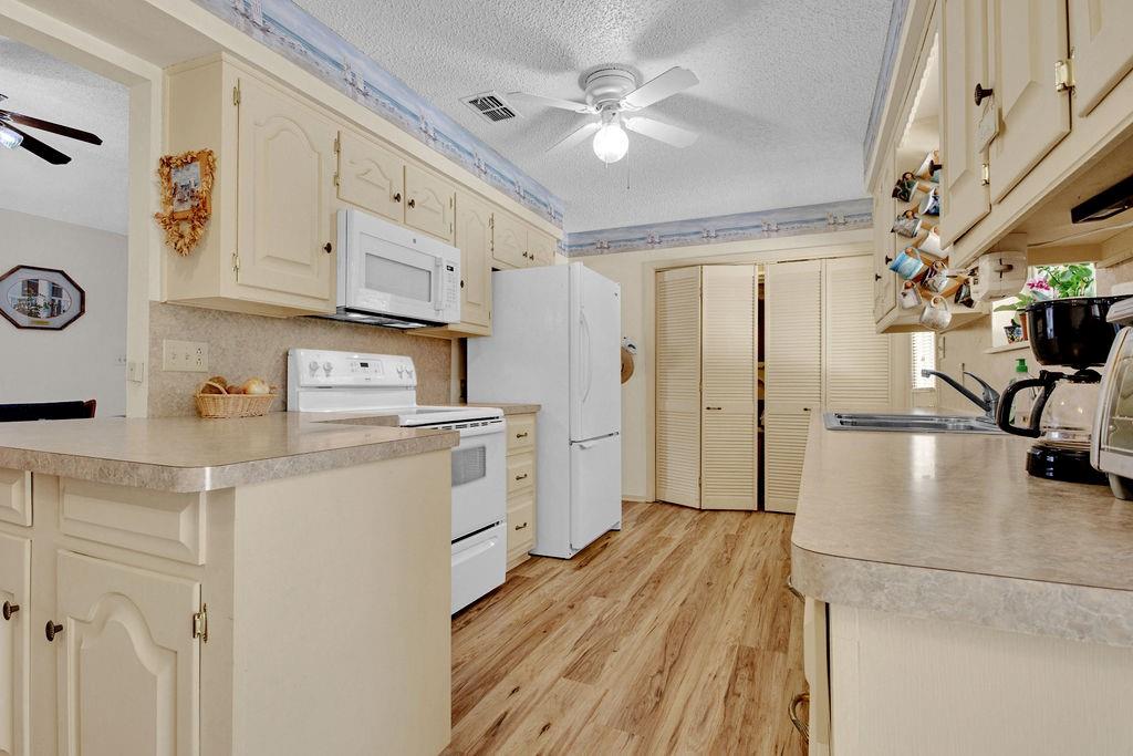 324 Texas Drive Property Photo 11