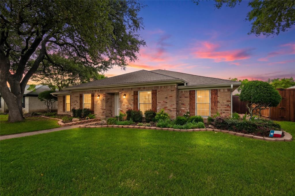 1004 Rainbow Drive Property Photo 1