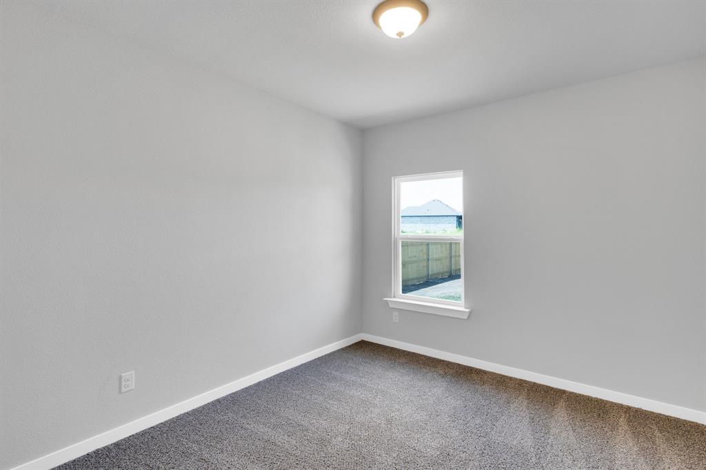 350 E Lamar Street Property Photo 17