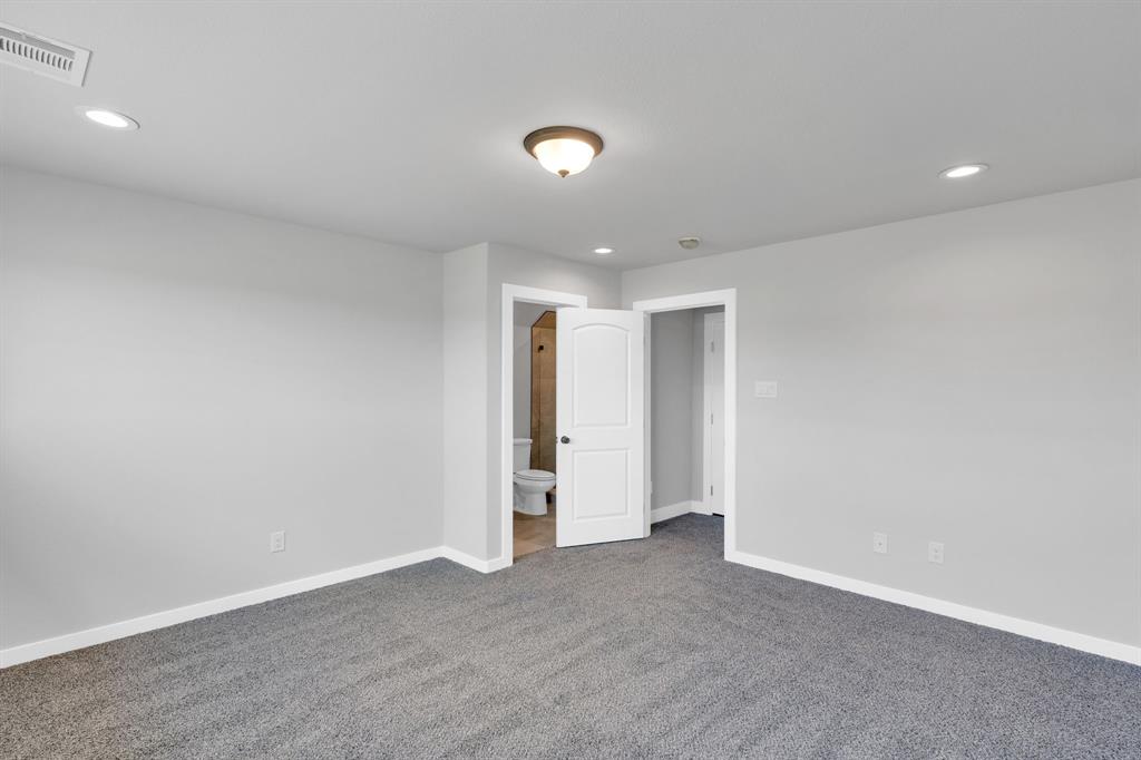 350 E Lamar Street Property Photo 22