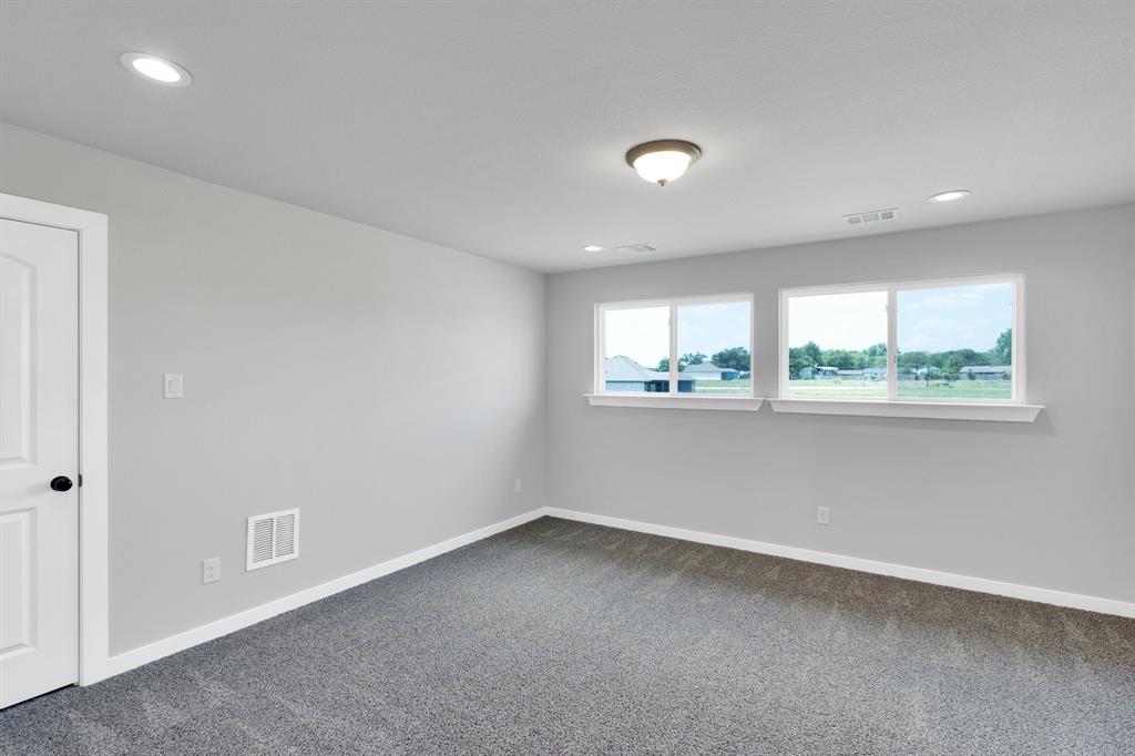 350 E Lamar Street Property Photo 23