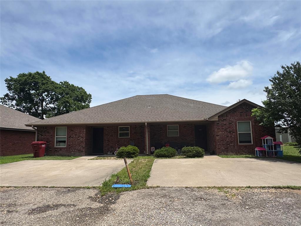 4515 Se Loop 286 Property Photo 1
