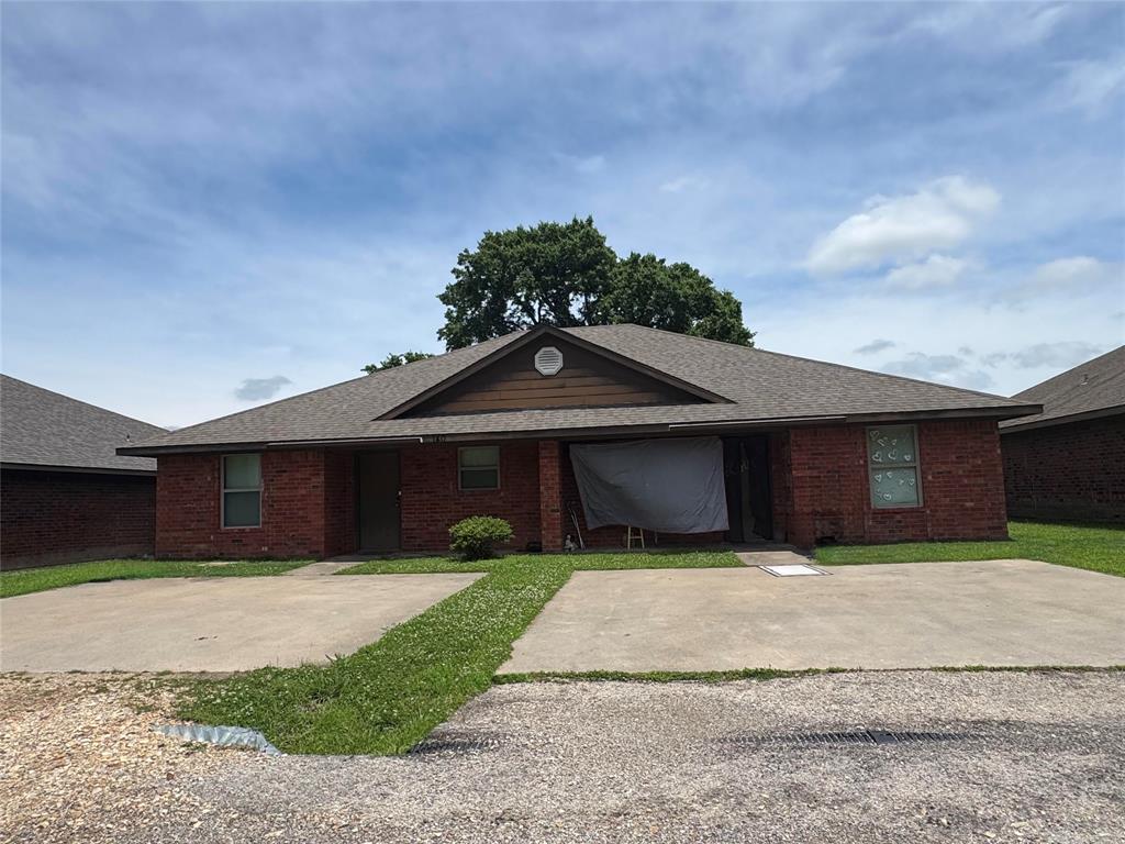4515 Se Loop 286 Property Photo 2