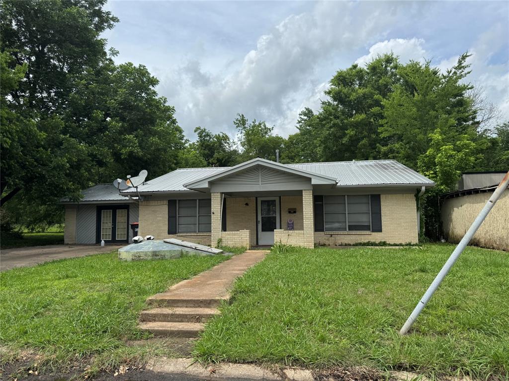 4515 Se Loop 286 Property Photo 21