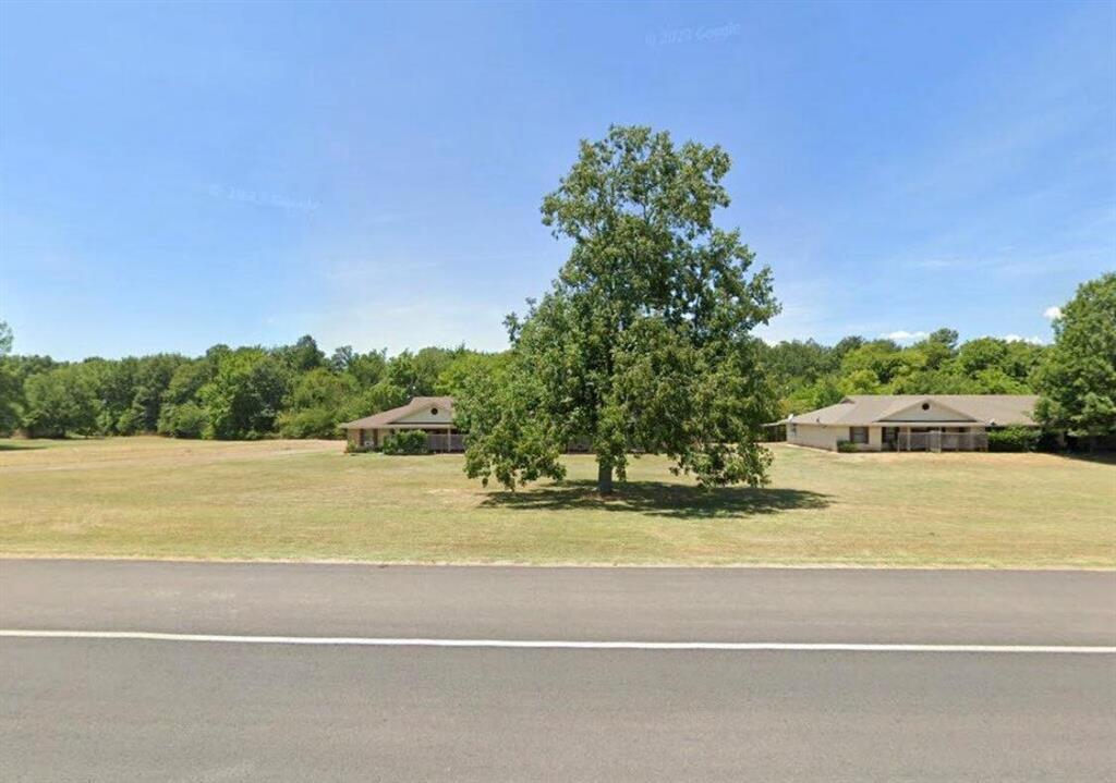 4515 Se Loop 286 Property Photo 32