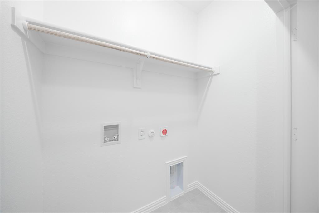 3422 Hillingdon Road Property Photo 17
