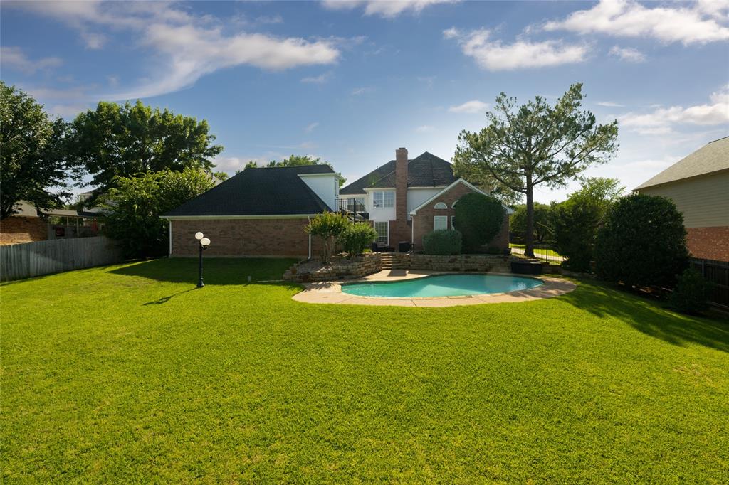 585 Oak Hill Drive Property Photo 4