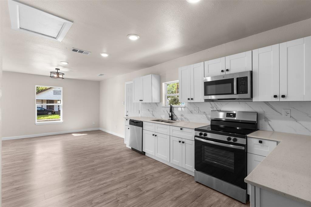 4318 Jamaica Street Property Photo 11