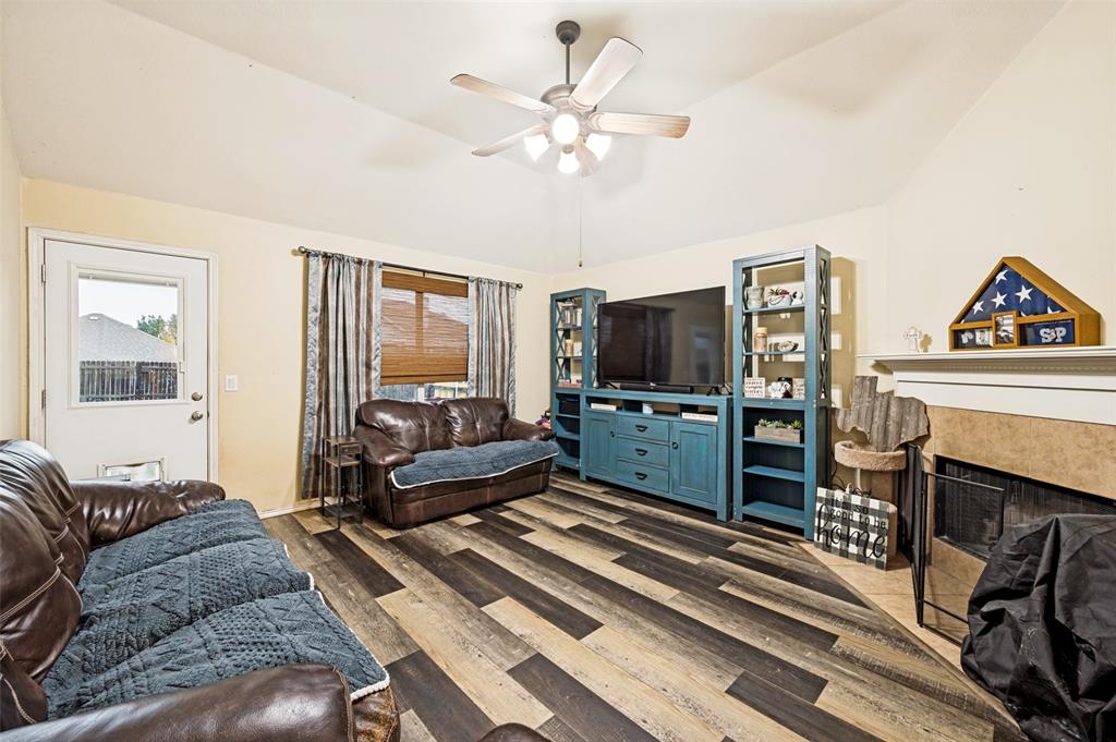 8701 Wagon Trail Property Photo 12