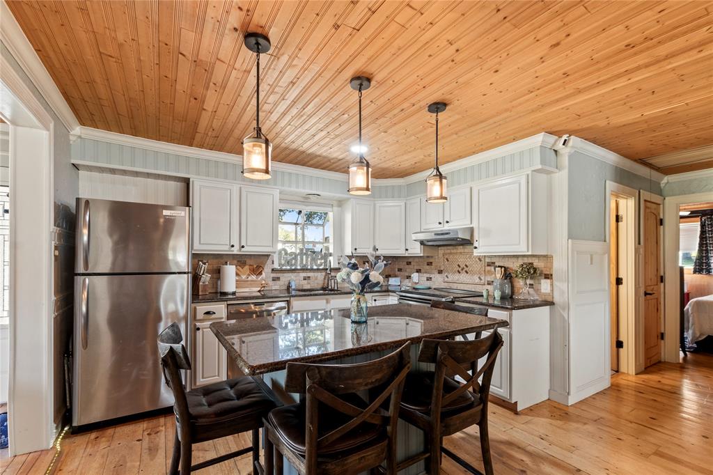 230 Bushwhacker Drive Property Photo 6