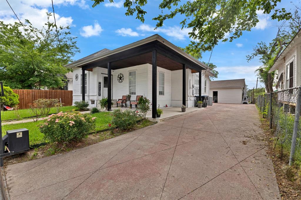 1811 Wesley Street Property Photo 1