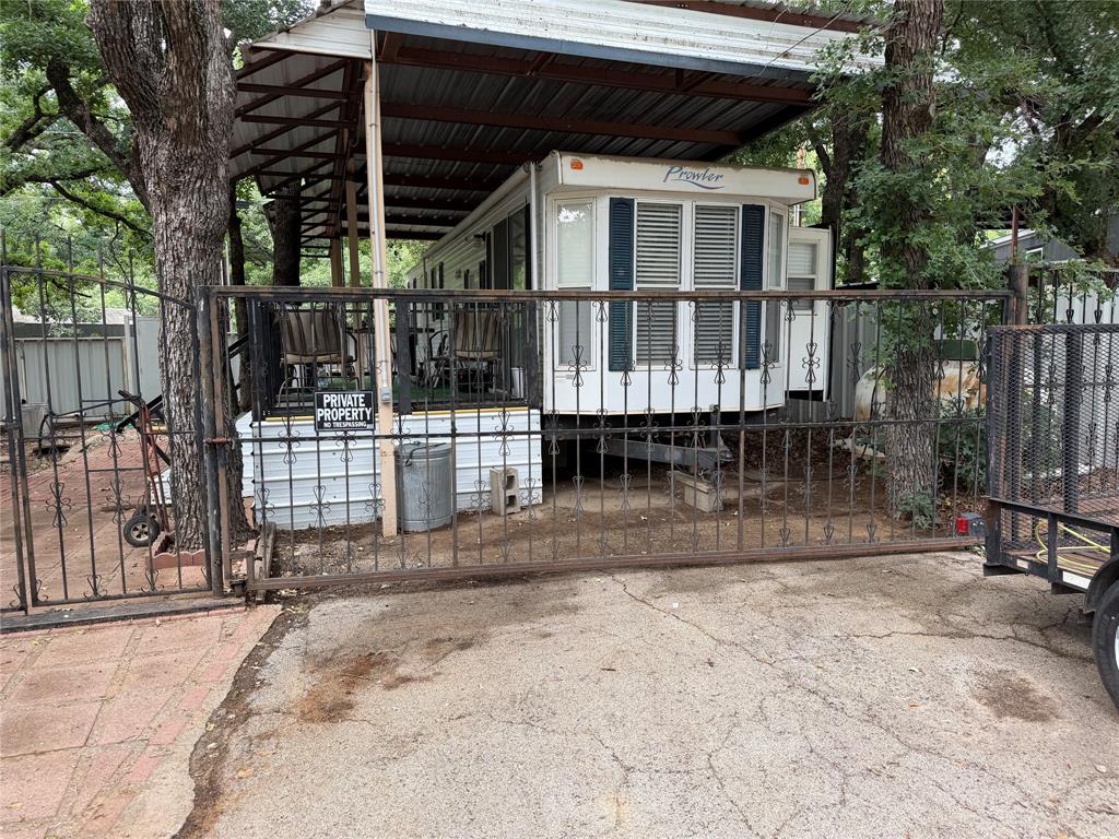 2140 Redbud Drive Property Photo 1