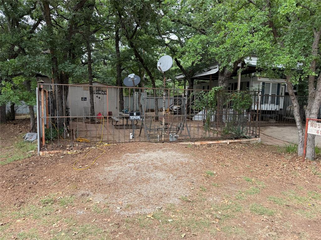 2140 Redbud Drive Property Photo 4