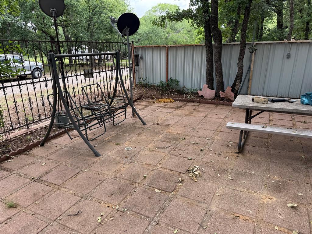 2140 Redbud Drive Property Photo 13